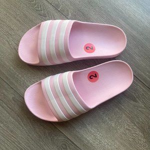 ADIDAS Girls/Unisex Pink. Adidas Adilette Aqua Slides / KIDS SIZE 2